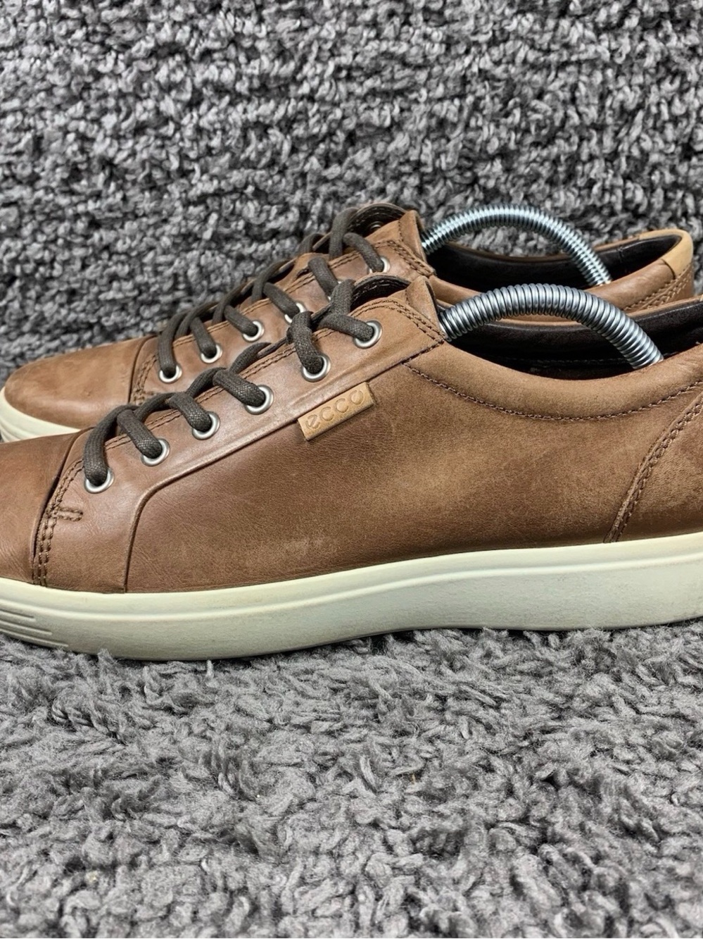 ECCO Men's Brown Leather Casual Sneaker Size 9 Great Condition